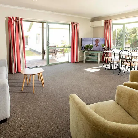 Tahuna Beach Holiday Park Nelson Exterior photo