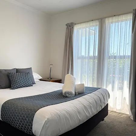 Tahuna Beach Holiday Park Nelson Room photo