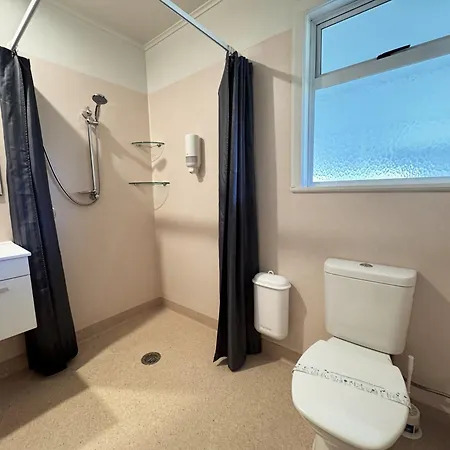Tahuna Beach Holiday Park Nelson Exterior photo