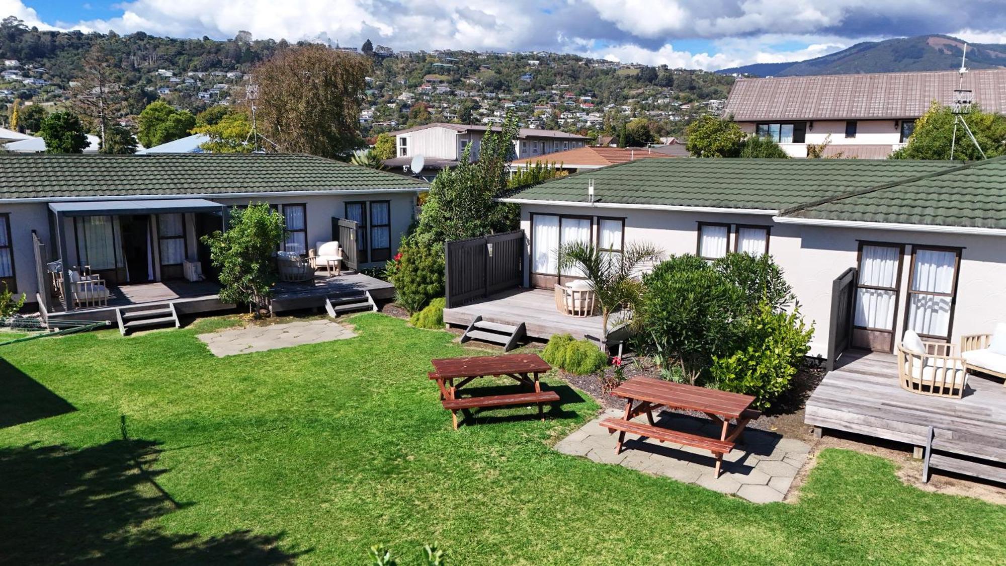 Tahuna Holiday park 4*